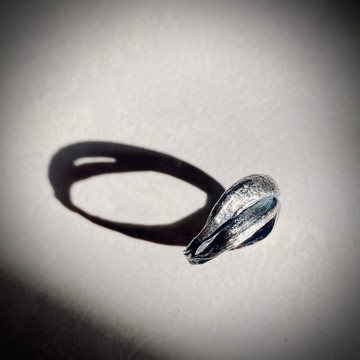 夏爾特 I神的裙擺I 不規則波紋戒指