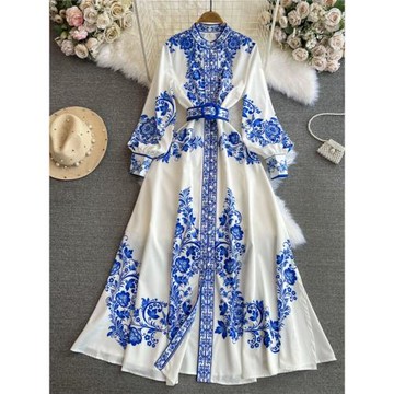 春秋季復古宮廷風燈籠長袖立領收腰單排扣a字青瓷印花禮服連衣裙