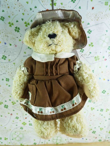 【震撼精品百貨】日本精品百貨 絨毛玩偶-鄉村熊-小洋裝-咖啡色 *01055