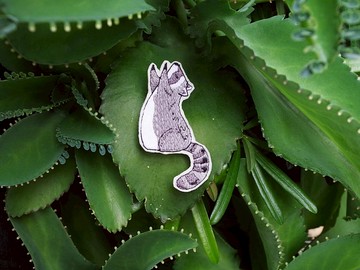 浣熊 刺繡別針 /刺繡貼(1個) __ 刺繡、聖誕禮物、插畫、免運