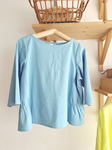 心花系列-淺藍抽皺舒服棉麻五分袖上衣