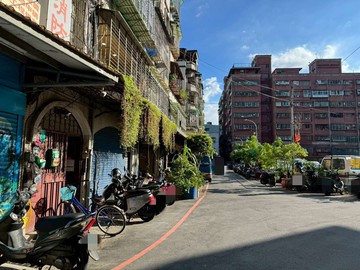 全新裝潢整理超美寓二樓3+1房 (新莊西盛街)｜新北市新莊區西盛街