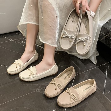 平底鞋．經典皮革拼接蝴蝶結圓頭包鞋．白鳥麗子
