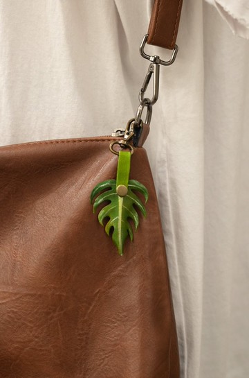 聖誕禮物 皮革觀葉吊飾  適合聖誕交換的小禮物 療愈小物