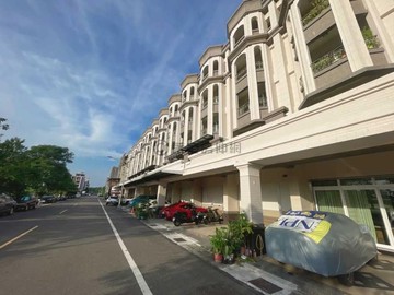 楠梓高科大｜臨路電梯店墅｜大地坪好規劃｜高雄市楠梓區芎蕉一街