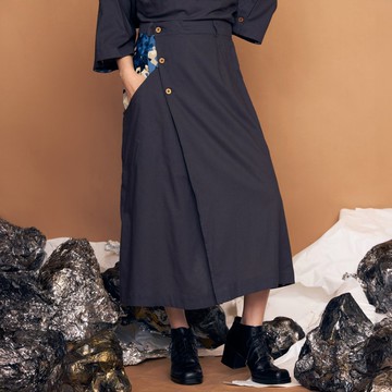 一葉輕舟斜片裙_蒼穹青