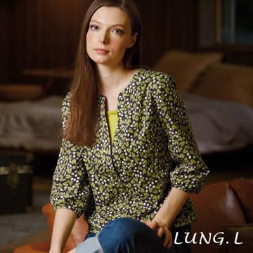 LUNG.L林佳樺 綠色復古印花假兩件式棉質七分袖女裝上衣 LW66A