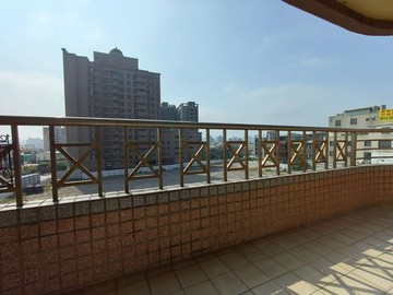 大有商圈全球鳳凰城低總價超大坪數3+1房車｜桃園市桃園區大有路