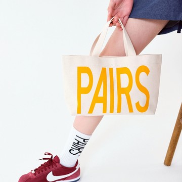 韓國 PAIRS 經典字母手提帆布包 黃