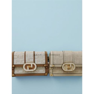 Fion/菲安妮包包女 2022年新款小眾小方包斜挎包單肩包FAAFJIQ005