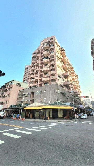 三角窗金店面【羅浮宮】德民德賢商圈科技園區(阿香)｜高雄市楠梓區加仁路