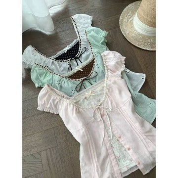 ♡ 𝑪𝒉𝒊𝒄 𝒖 ♡高品質法式鏤空方領上衣撞色泡泡袖假兩件小衫女收腰顯瘦百搭上衣