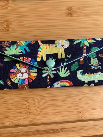 文青風環保筷袋  彩色動物園 深情藍 手作餐具袋.交換禮物.