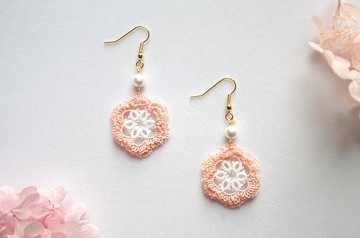 梭織蕾絲皮科特花耳針，櫻花