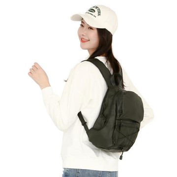 多口袋輕便防水女士休閑雙肩小背包防滑肩設計時尚小型隨身旅行包