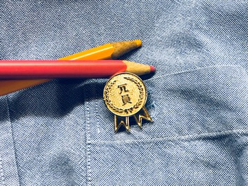 哞人愛 冗員金屬徽章/磁鐵