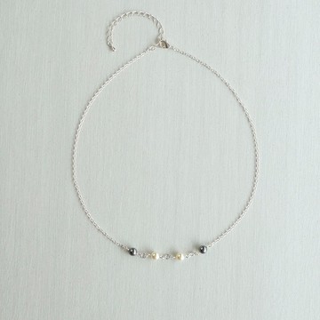 木製吊飾。配件    珍珠項鍊   灰・白珍珠配銀鍊