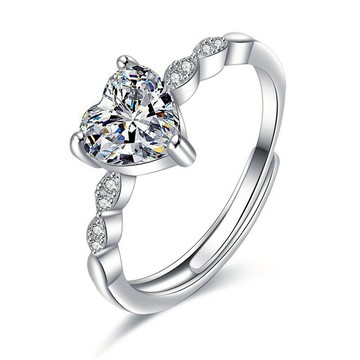 隔日到貨 公主 愛心 纏綿 0.5克拉 50分 莫桑鑽 水晶 戒指 可調式戒圍 不退色A108