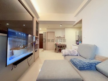 R14巨蛋【水丰尚】擁更衣室的明亮頂客宅｜高雄市左營區保靖街