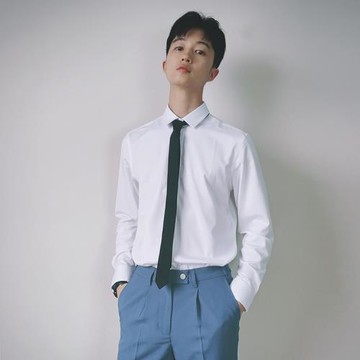 時尚陳智文長袖休閑打底內搭襯衫