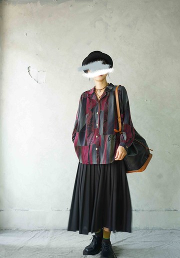 尋寶古著-藝術感立體派印花酒紅色塊金釦復古襯衫