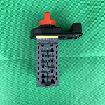 Santon XC150.13BC.U6E-R12-XC0040 50A 六路隔離斷路器高壓開關