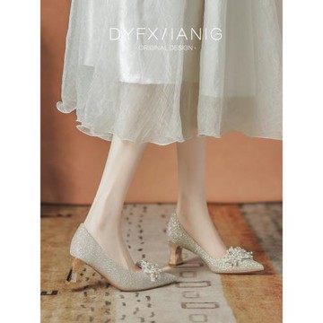 粗跟高跟鞋女單鞋2024新款香檳色旗袍婚紗秀禾兩穿伴娘婚鞋新娘鞋