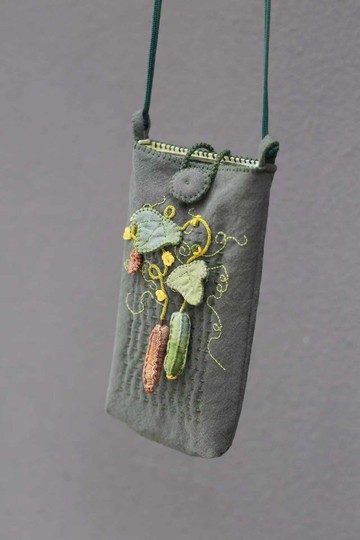 壹染指原創 棉麻全手縫 | 秋絲瓜 斜挎 手提 兩用 手機包 | 現貨