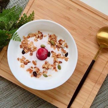 日青優格 莓果斑克燕麥3件組（分享瓶2入+烘焙燕麥1入） - 莓果斑克鮮奶優格分享瓶2瓶+蜂蜜葡萄乾燕麥1瓶