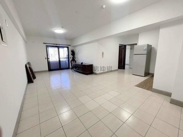 亞灣近三多百貨商圈捷運｜低總價中高樓溫馨明亮三房｜高雄市前鎮區一心二路