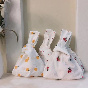 卡通日系手提布袋 泫雅風 手挽袋 學生包 手腕包 刺繡帆布 女包