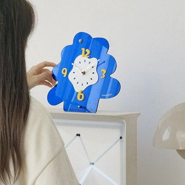 【含稅/免運】 玄關創意時鐘擺件家居客廳電視柜桌面相框創意裝飾品