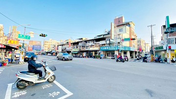 新興路7-11旁(1+2樓)屋況好三房｜台南市南區新興路