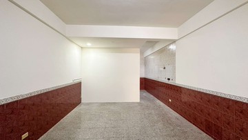 *桂林商圈*鬧中取靜*邊間優質透天車墅｜高雄市小港區桂義街