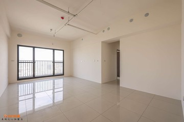 和築豐光正興國小丨輕軌站丨高樓景觀丨四房平車｜高雄市三民區大豐二路