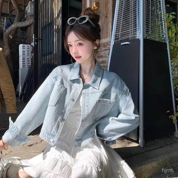 牛仔美少女/淺藍色牛仔外套女新款寬鬆牛仔衣夾克上衣 牛仔外套 夾克外套 外套女 寬鬆外套 牛仔上衣 秋冬外套
