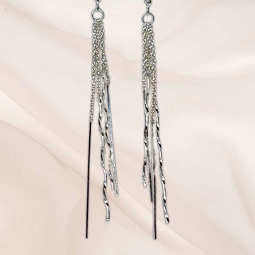 【摩達客】旋轉波浪流蘇垂墜式銀色耳飾耳針耳環