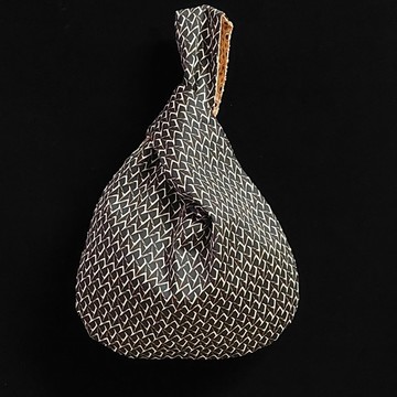 【MY。手作】 雙面用 手腕袋  ~ 和風波紋印花布