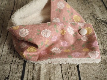 英國手工縫製 保暖圍巾圍脖頸巾 粉紅小菊花圖案