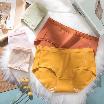 薄感純色彈力棉質無痕中腰內褲 M-XL 隨機色(老闆不賣了!! )