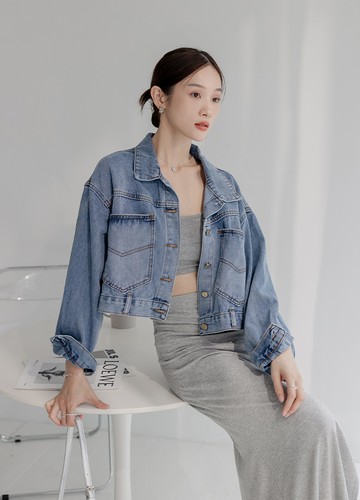 大口袋牛仔外套