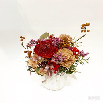 耀眼 乾燥桌花禮 自用佈置空間或送禮心意皆適宜。