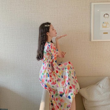 2022年夏新款長款過膝碎花港風連衣裙超仙開叉沙灘度假裙ins仙女