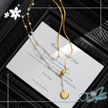 【伊飾童話】拼接珍珠＊不對襯圓牌鈦鋼長項鍊