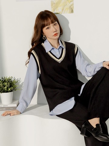 細膩坑條針織撞色滾邊背心