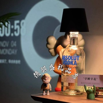 窩窩生活小鋪 創意嵌入式酒瓶燈臺燈氛圍燈臥室床頭充電小夜燈可拆卸酒吧小臺燈