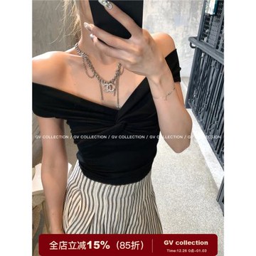 GV大白哥 極簡直角肩 V型一字肩紐結棉感上衣性感短袖修身小衫女