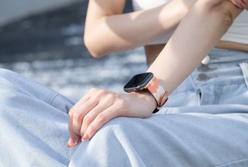 花花圖案白色蘋果錶帶 Apple Watch 4/5/6/7/8/9/10/SE/Ultra