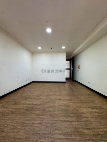 北區｜成功路｜笑傲江山高樓層套房有車位｜台南市北區成功路