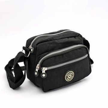 Lulubag 露露包 蘋果肩背斜背包  黑色(包包)隨機出貨(配件)  Free(18 x 14 x 6cm)